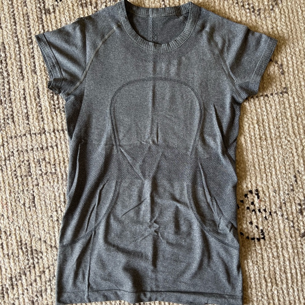 Lululemon swiftly tee